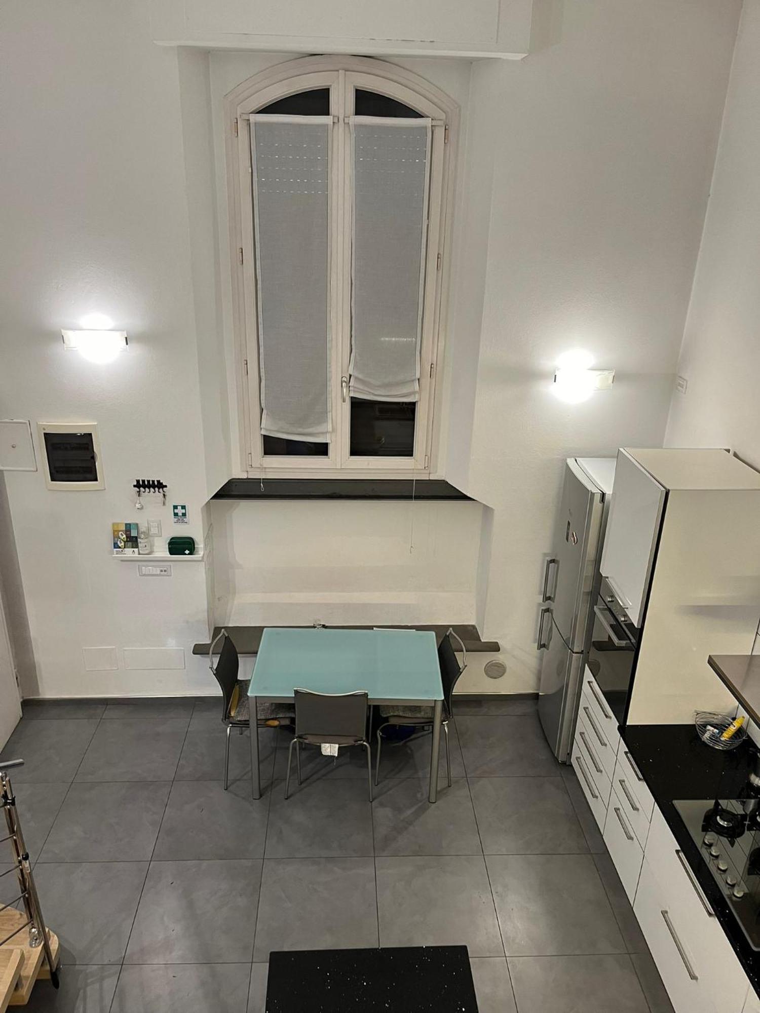 Exquisite 2br Nearby Borgo San Frediano Apartamento *